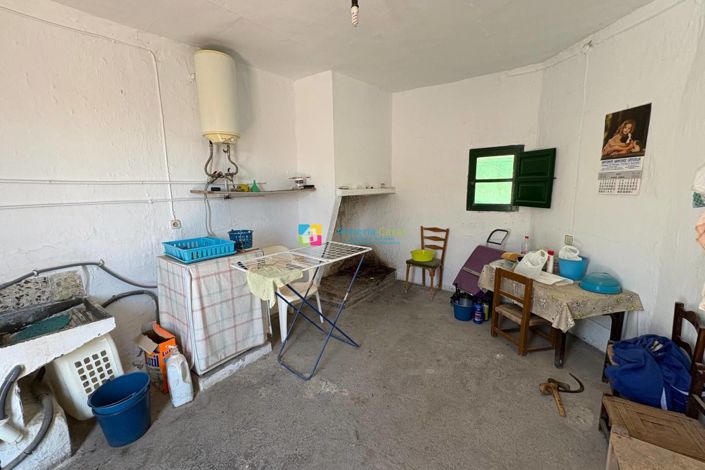 Image No.24-3 Bed Townhouse for sale