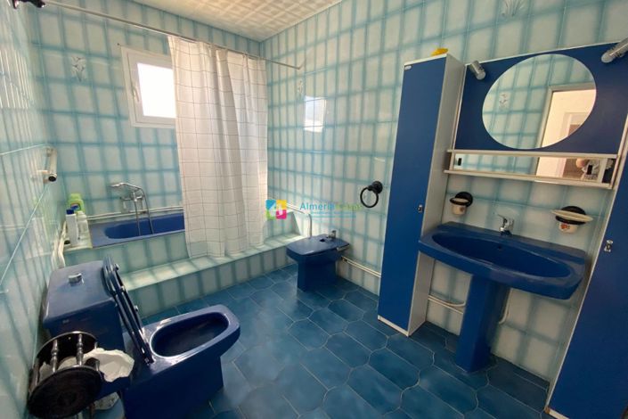 Image No.10-3 Bed Townhouse for sale