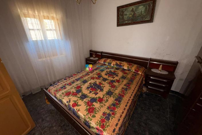 Image No.9-4 Bed Country House for sale