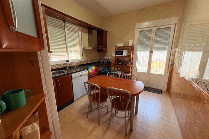 Image No.11-3 Bed Villa for sale