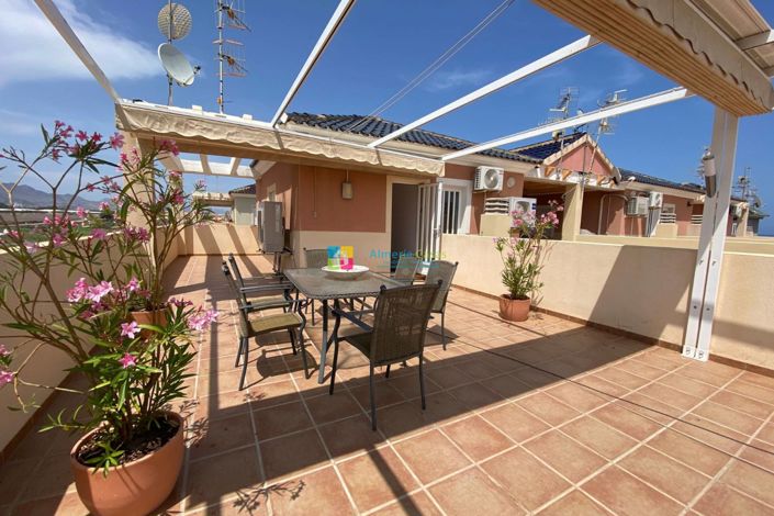 Image No.25-3 Bed Apartment for sale