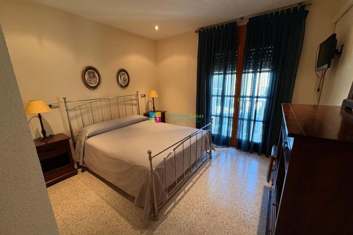 Image No.1-3 Bed Apartment for sale