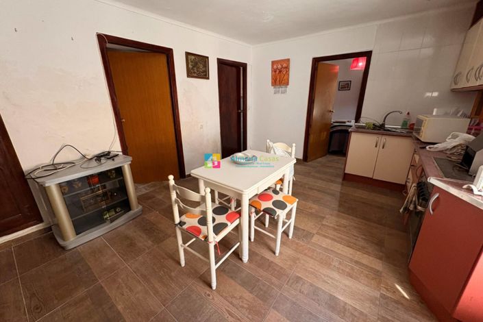 Image No.10-5 Bed Townhouse for sale