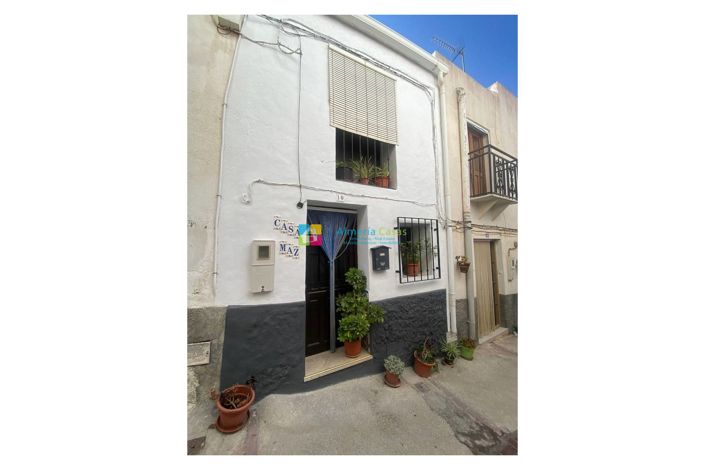Image No.1-3 Bed Townhouse for sale