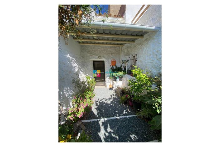 Image No.14-3 Bed Townhouse for sale