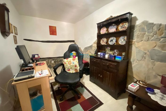 Image No.7-3 Bed Townhouse for sale