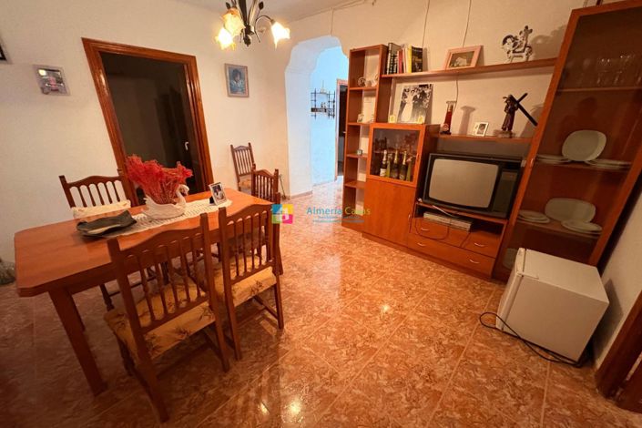 Image No.8-3 Bed Country House for sale