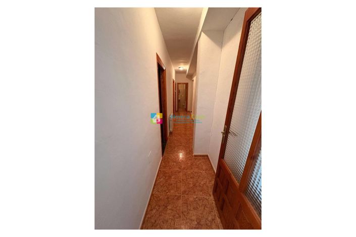 Image No.28-8 Bed Townhouse for sale