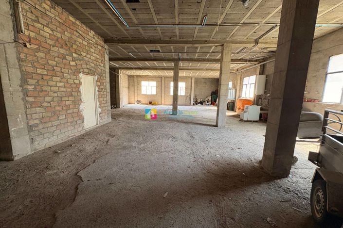 Image No.43-8 Bed Townhouse for sale