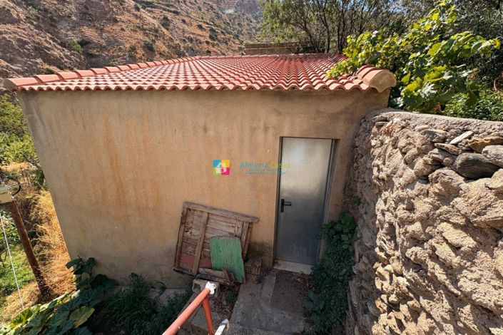 Image No.44-8 Bed Townhouse for sale