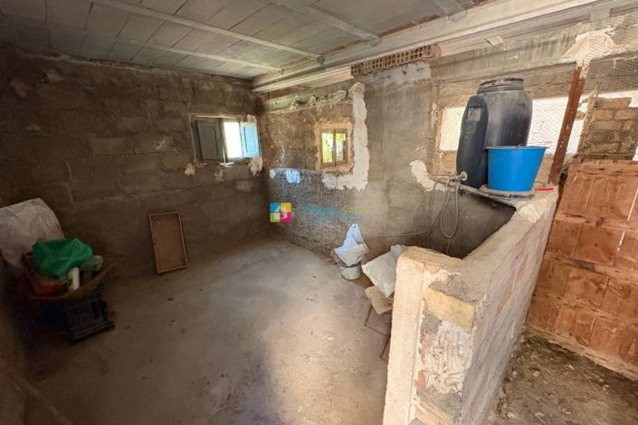 Image No.45-8 Bed Townhouse for sale