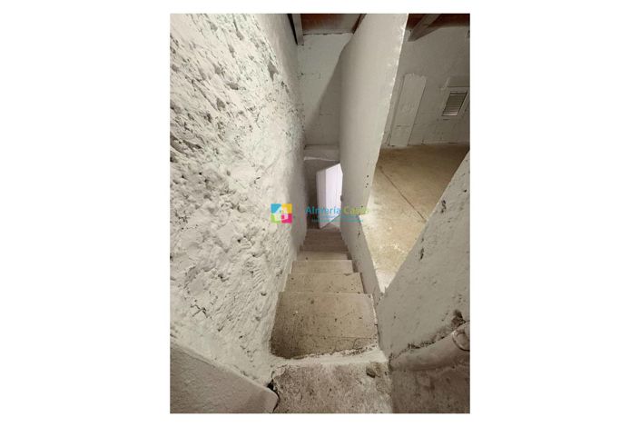 Image No.11-2 Bed Country House for sale