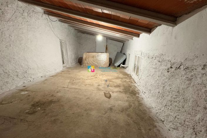 Image No.15-2 Bed Country House for sale