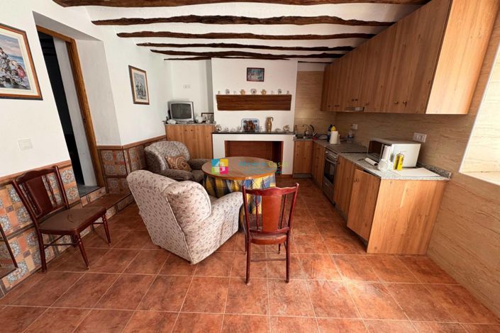 Image No.3-2 Bed Country House for sale