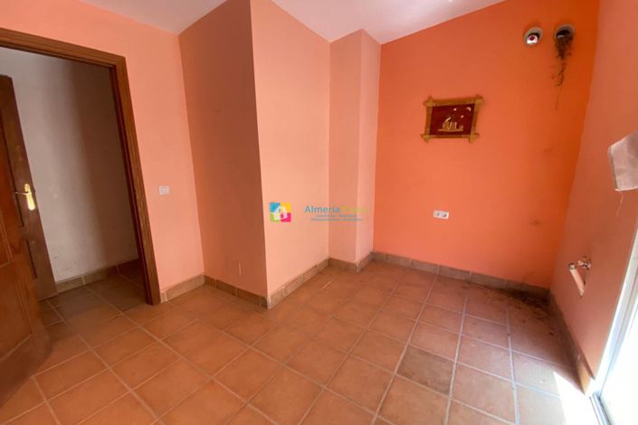 Image No.23-5 Bed Country House for sale