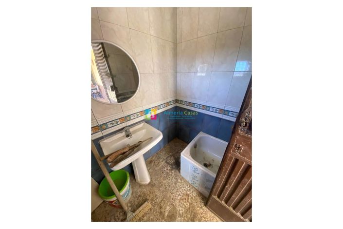 Image No.33-5 Bed Country House for sale