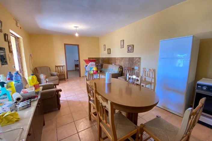 Image No.9-5 Bed Country House for sale