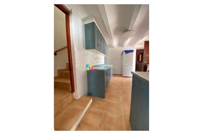 Image No.15-3 Bed Country House for sale