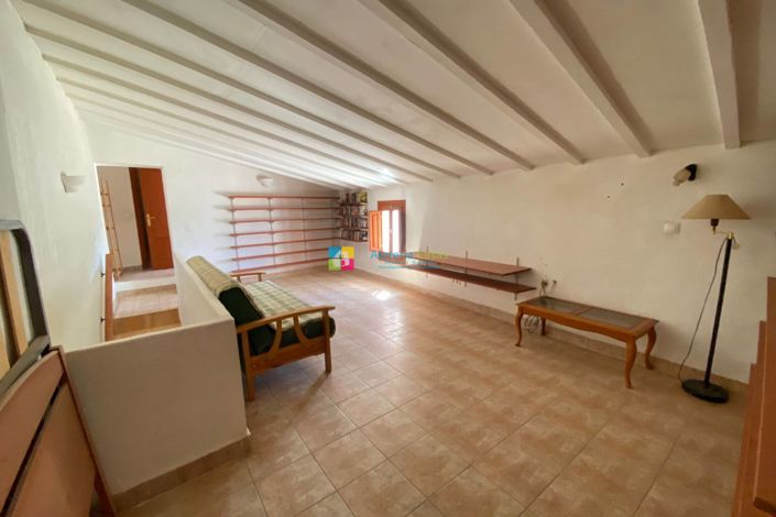 Image No.18-3 Bed Country House for sale