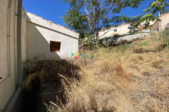 Image No.30-3 Bed Country House for sale