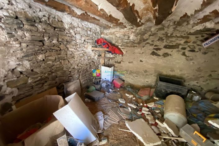 Image No.36-3 Bed Country House for sale