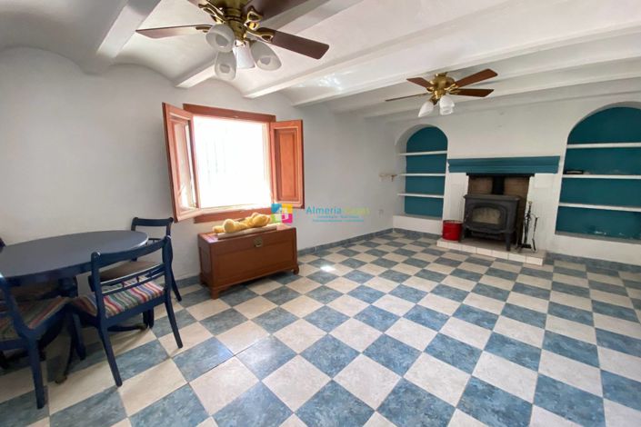 Image No.9-3 Bed Country House for sale