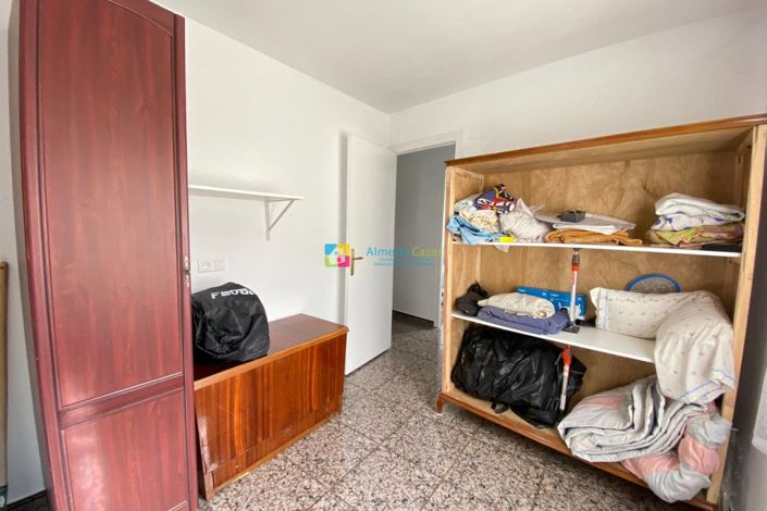 Image No.16-3 Bed Country House for sale