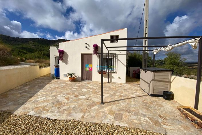 Image No.2-3 Bed Country House for sale