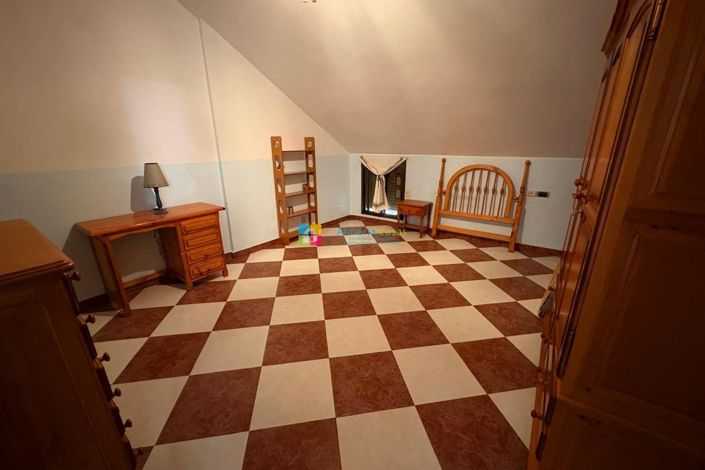 Image No.22-4 Bed Villa for sale