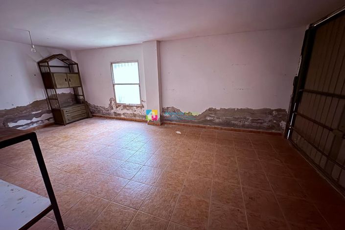 Image No.31-4 Bed Villa for sale