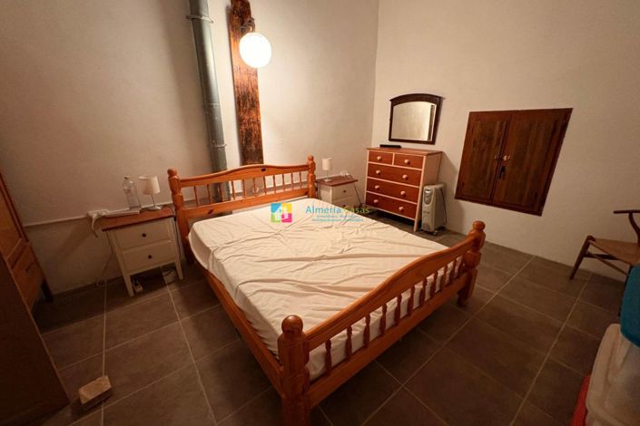 Image No.27-6 Bed Country House for sale