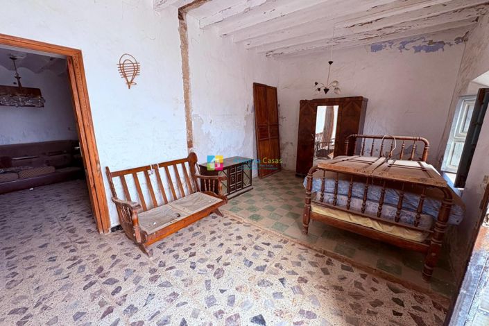 Image No.3-3 Bed Townhouse for sale