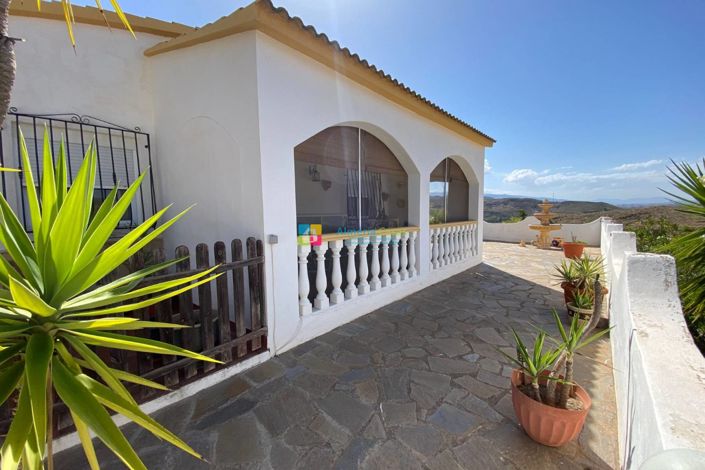 Image No.3-3 Bed Villa for sale