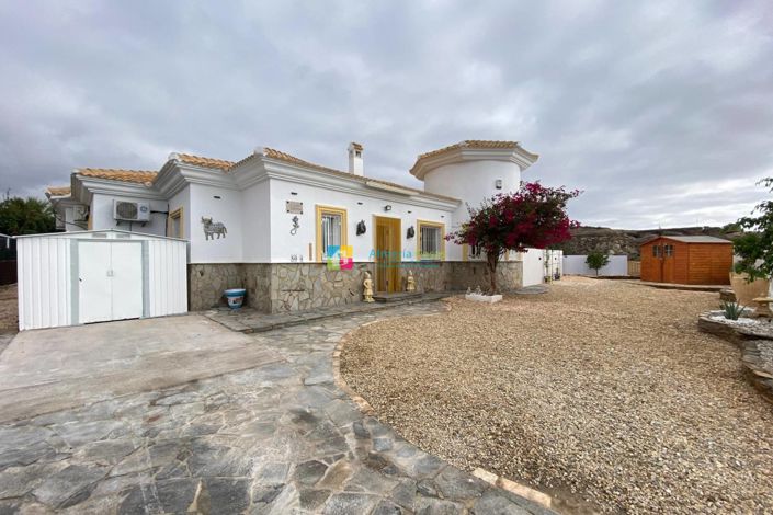 Image No.6-3 Bed Villa for sale