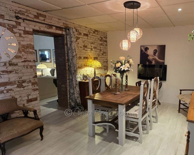 Image No.2-4 Bed Townhouse for sale