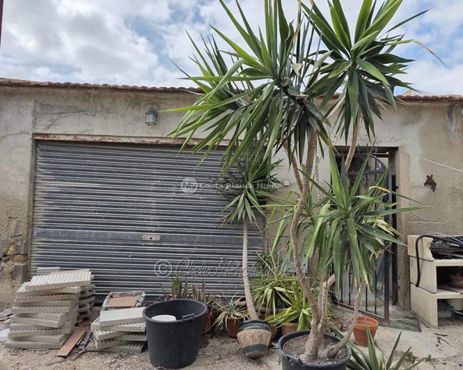 Image No.32-4 Bed Townhouse for sale