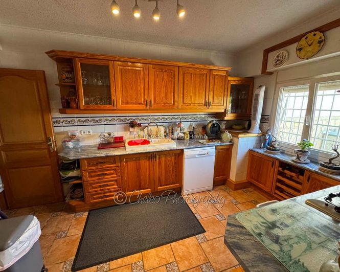 Image No.10-4 Bed Country House for sale