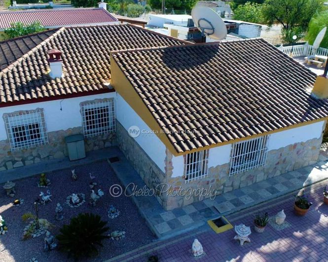 Image No.25-4 Bed Country House for sale