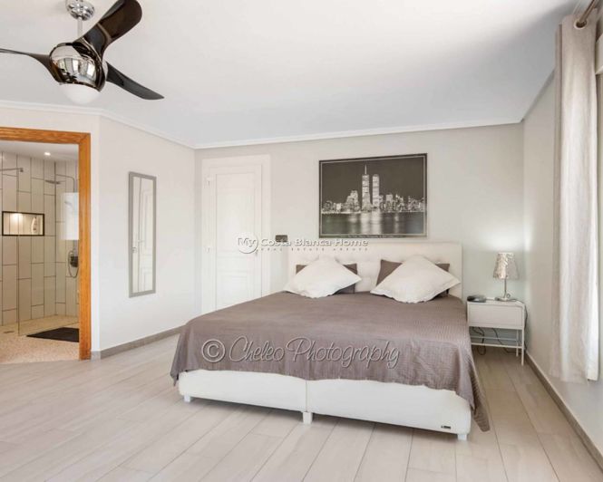 Image No.13-4 Bed Country House for sale