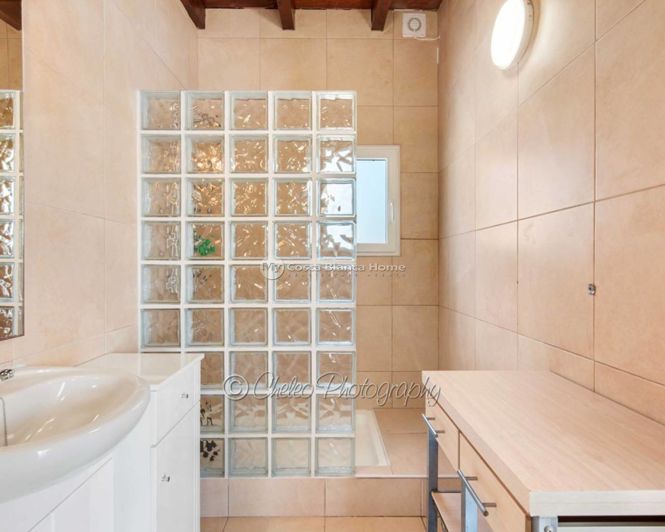 Image No.34-4 Bed Country House for sale