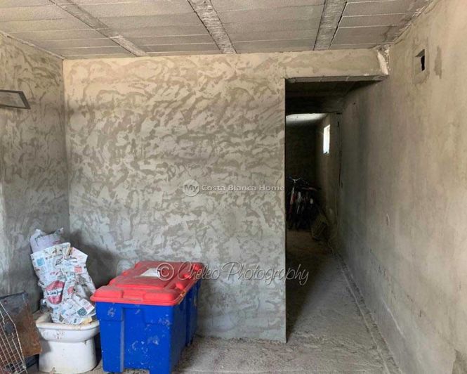 Image No.40-4 Bed Country House for sale