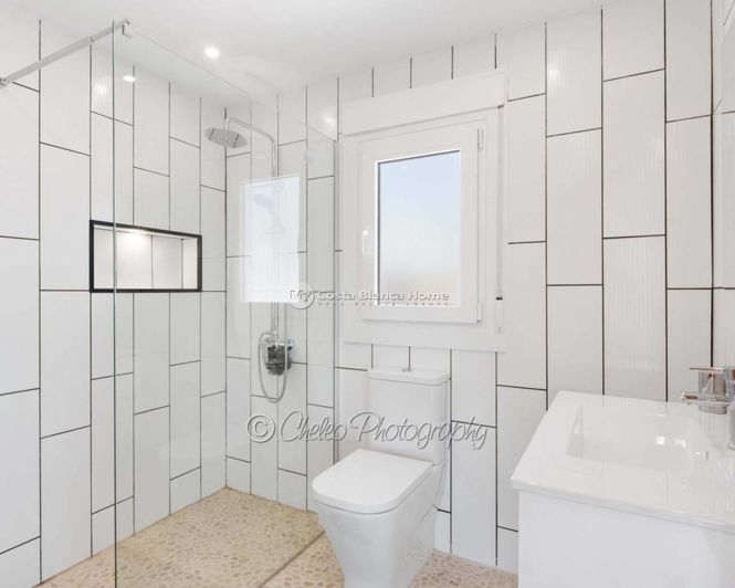 Image No.6-4 Bed Country House for sale