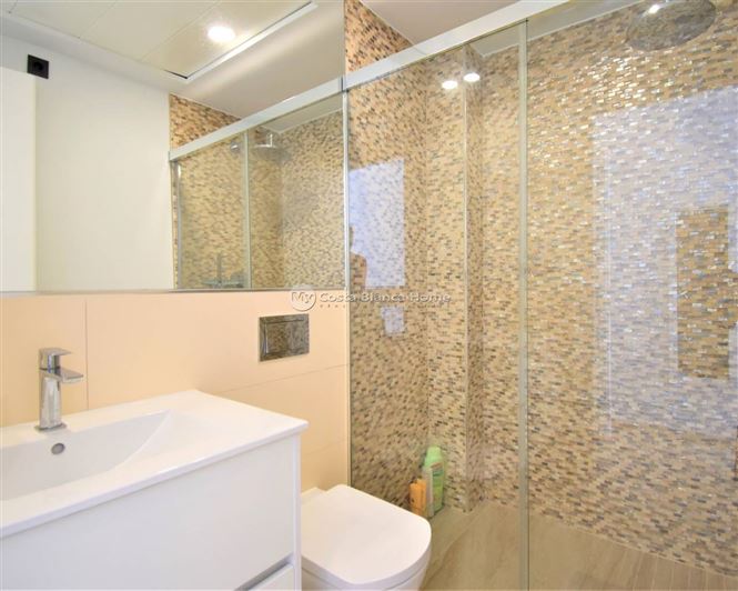 Image No.17-3 Bed Villa for sale