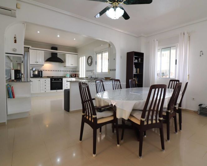 Image No.16-4 Bed Villa for sale