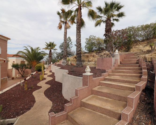 Image No.44-4 Bed Villa for sale