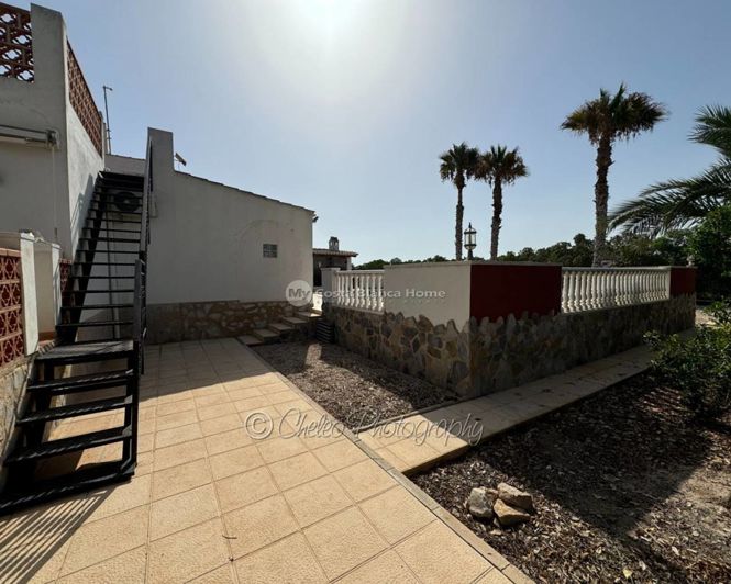 Image No.22-5 Bed Country House for sale