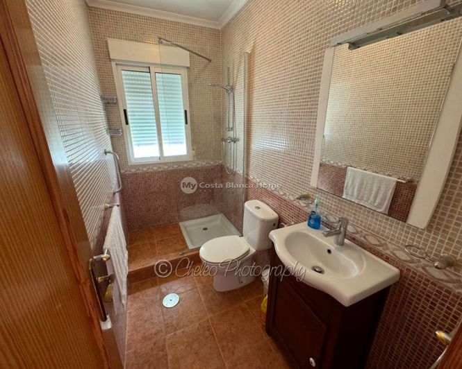 Image No.32-5 Bed Country House for sale