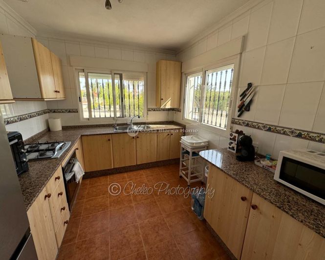 Image No.4-5 Bed Country House for sale