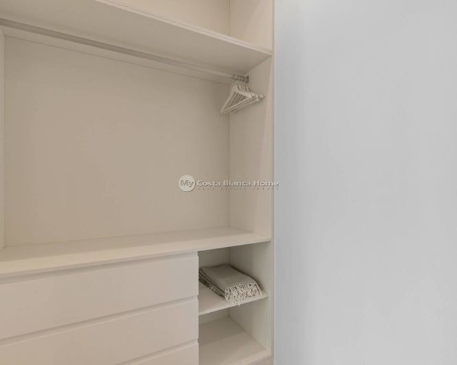 Image No.29-4 Bed Villa for sale