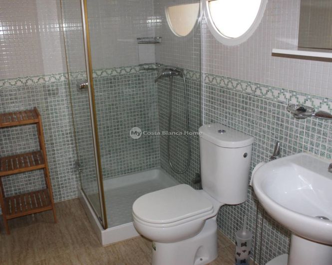 Image No.10-3 Bed Semi-Detached for sale